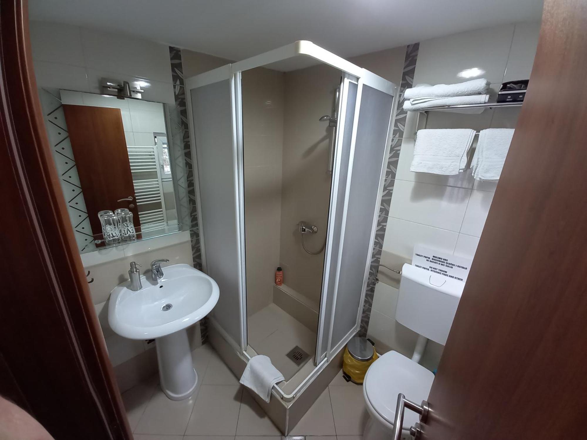 Prenociste Zan Saraievo Quarto foto